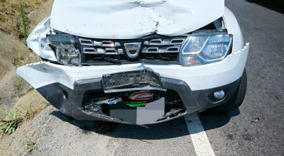 ACUM! Accident cu TREI MAŞINI în Argeş!