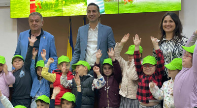 Primarul Cristian Gentea s-a întâlnit cu prichindeii de la Grădiniţa cu Program Prelungit „Dumbrava Minunată”