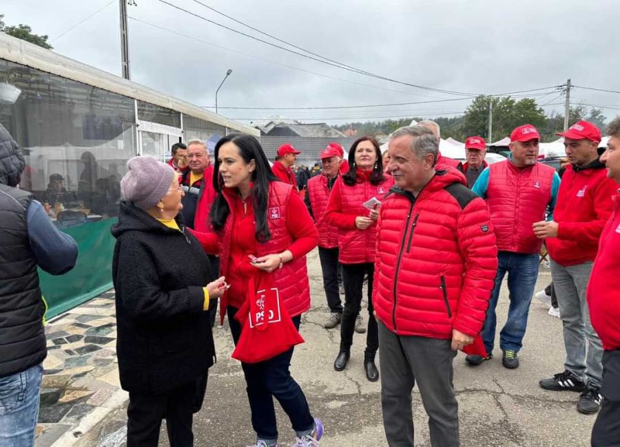 Ministrul Simona Bucura-Oprescu și echipa PSD, din nou în mijlocul gospodarilor de pe Valea Râului Doamnei
