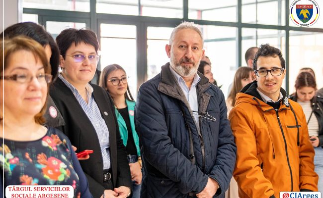 Vicepreședintele Consiliului Județean Argeș, Adrian Bughiu, la deschiderea Târgului Serviciilor Sociale Argeșene