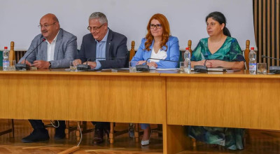 Întâlniri de lucru la Consiliul Județean Argeș pe tema implementării fondurilor europene în Regiunea Sud-Muntenia