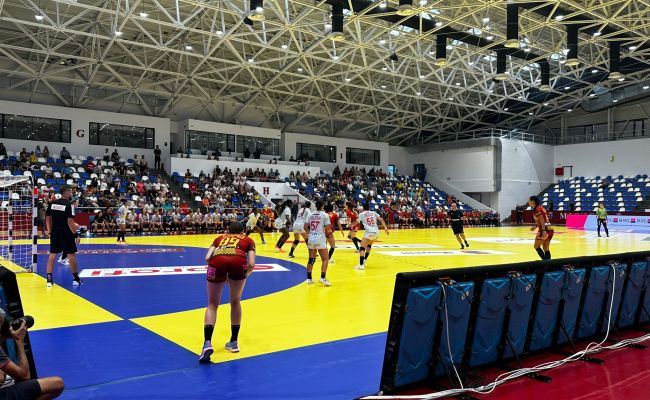 Susținută de primarul Ion Georgescu, România a BĂTUT Spania, la Mioveni