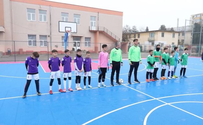 Trei noi terenuri de sport multifuncționale, finalizate, la Pitești!