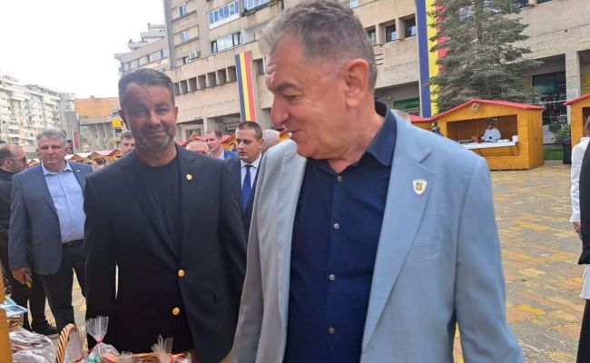 Senatorul Ovidiu Puiu a fost prezent la deschiderea Târgului "Toamna Piteșteană"