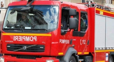 Incendiu într-un bloc din Pitești! Mai multe persoane au fost EVACUATE