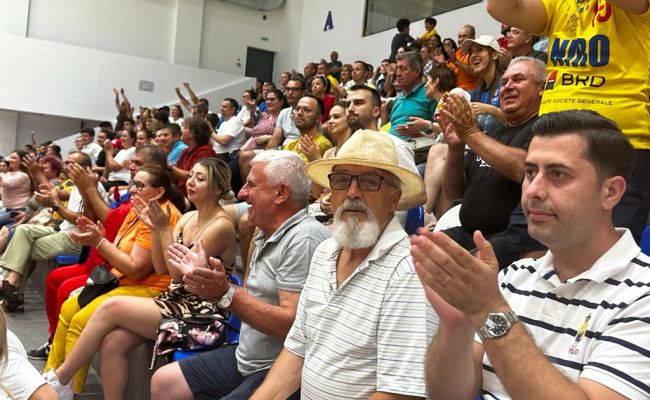 Susținută de primarul Ion Georgescu, România a BĂTUT Spania, la Mioveni