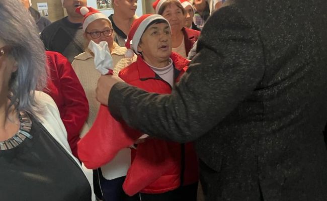 Momente emoționante! Președințele CJ Argeș, cu daruri la un centru DGASPC