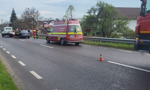 Accident cu trei mașini în Argeș!
