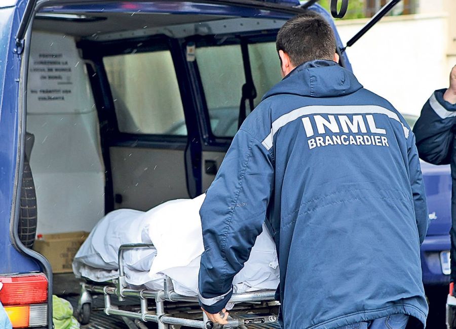 Cadavru descoperit într-o comună din Argeş