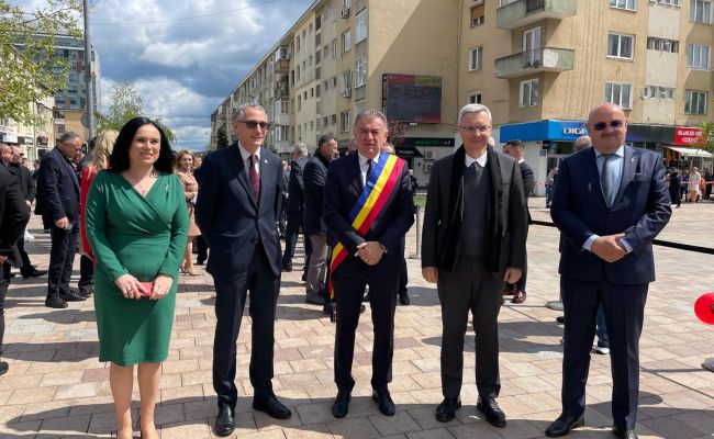 Simona Bucura-Oprescu, ministrul Muncii și Solidarității Sociale, lăudată de ambasadorii care au participat la Simfonia Lalelelor