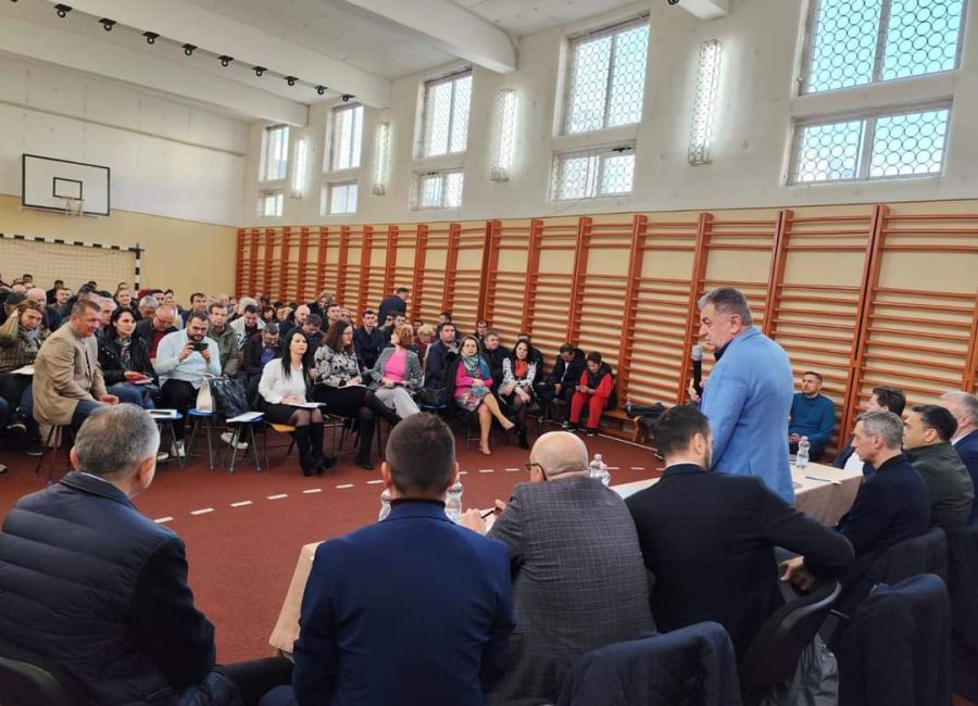 Primarul Cristian Gentea a reluat întâlnirile cu cetățenii