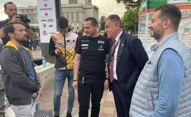 Primarul Cristian Gentea a dat startul festiv în Raliul Argeșului