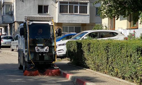 Echipele din cadrul Servicii Edilitare pentru Comunitate sunt în permanență pe străzile din Mioveni