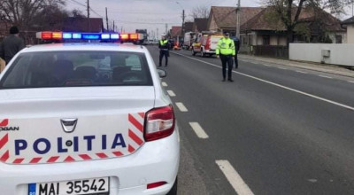 ACUM! Accident cu două mașini în Argeș