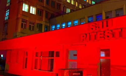 Clădirea Spitalului Județean a fost iluminată în portocaliu