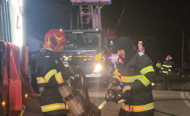 ACUM! Incendiu în Pitești!