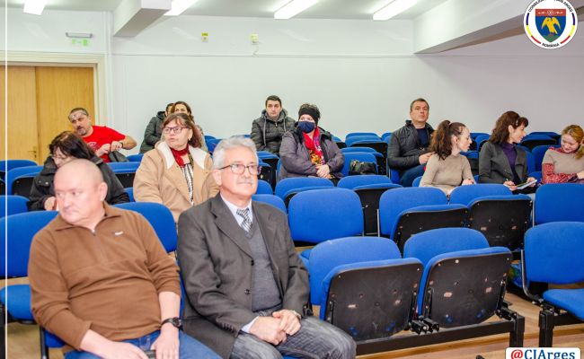 Sesiune de instruire a muzeografilor din Argeş