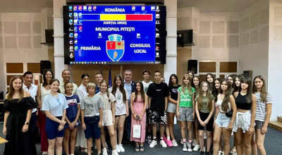 Primarul Cristian Gentea, întâlnire cu elevii din Serbia care și-au petrecut vacanța în România