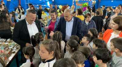 Târg antreprenorial organizat de elevii Şcolii Gimnaziale 'Liviu Rebreanu'