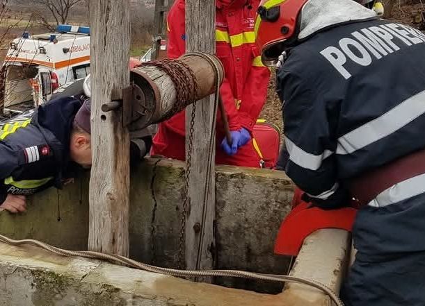 TRAGEDIE în Argeș! Bărbat MORT într-o FÂNTÂNĂ