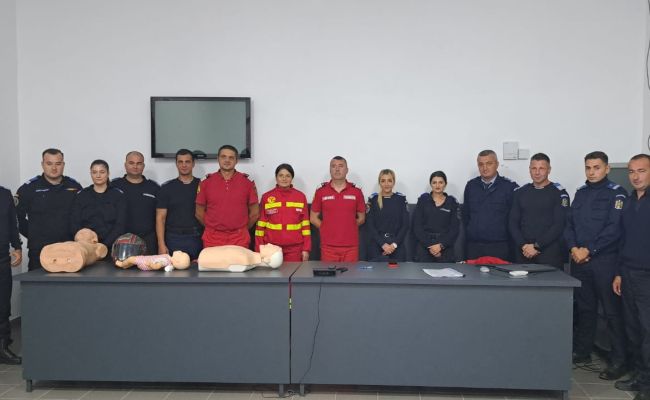 Jandarmii argeşeni sunt instruiţi să acorde măsurile de prim ajutor