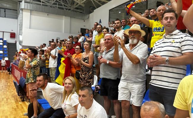 Susținută de primarul Ion Georgescu, România a BĂTUT Spania, la Mioveni