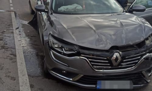 ACUM! Accident cu TREI MAȘINI în Argeș