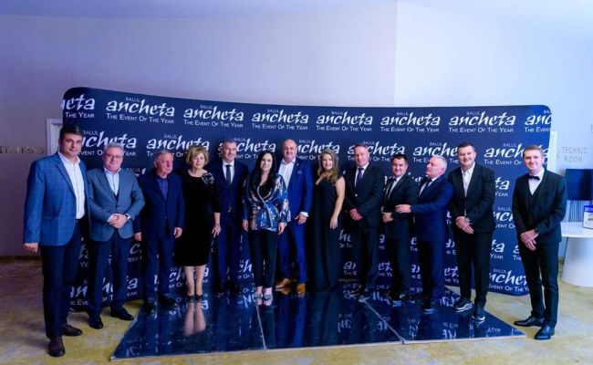 Ion Mînzînă, Simona Bucura-Oprescu și Cristian Gentea, VOTAȚI cei mai puternici oameni din Argeș
