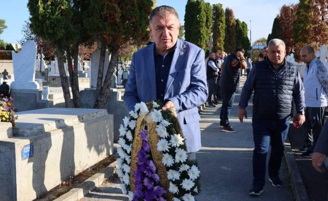 Primarul Cristian Gentea, omagiu pentru regretatul Nicolae Dobrin