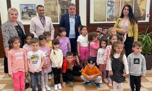Primarul Cristian Gentea, întâlnire cu 20 de prichindei