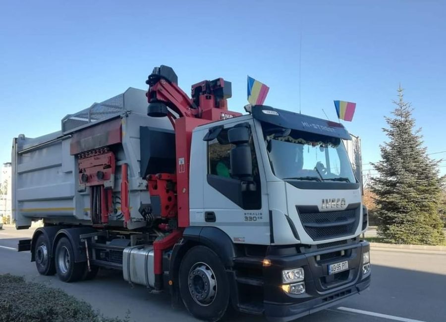 Programul de colectare a deșeurilor în zilele de Sfântul Andrei și 1 Decembrie, în Pitești!
