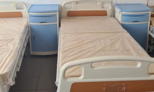 Condiţii mai bune pentru pacienţii Spitalului Judeţean Argeş! Paturi şi noptiere noi
