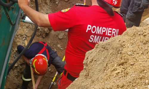 TRAGEDIE în Argeş! Bărbat MORT sub un mal de pământ
