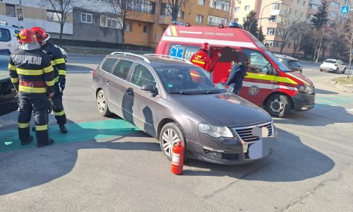 Accident cu două mașini în Pitești!