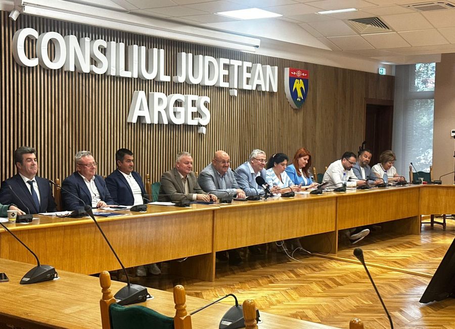 La Consiliul Județean Argeș a fost lansat astăzi cel mai mare proiect cu finanțare europeană din Regiunea Sud Muntenia!