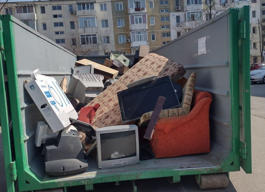 Peste două săptămâni are loc campania de colectare GRATUITĂ a deșeurilor voluminoase și DEEE, în Pitești!