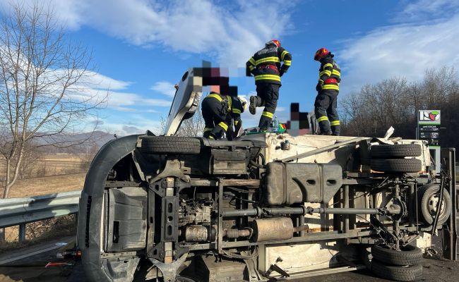 ACUM! Accident GRAV în Argeș! Intervine DESCARCERAREA