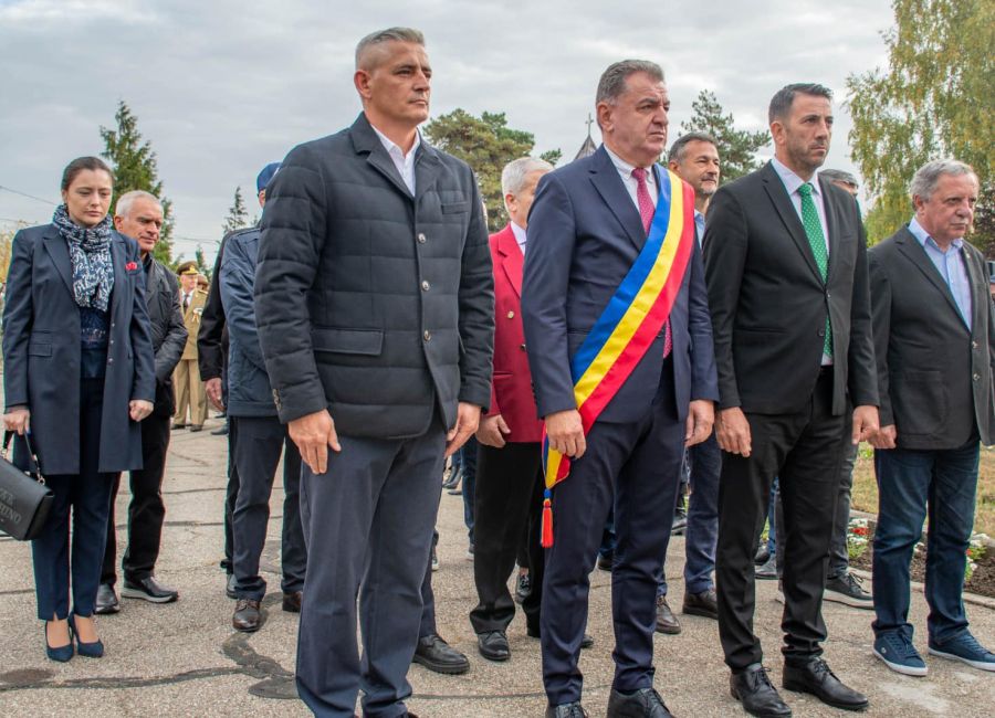 Ziua Armatei Române a fost marcată la Piteşti