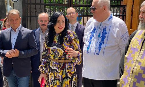 Simona Bucura Oprescu prezentă la slujirea Casei Comunelor României