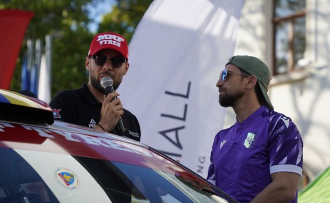 Start festiv pentru ediția a 29-a a Raliul Argeșului: sute de spectatori în centrul Pitești