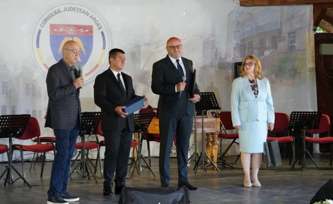 Argeșul își sărbătorește oamenii. Personalități care au dus numele județului în țară și în lume