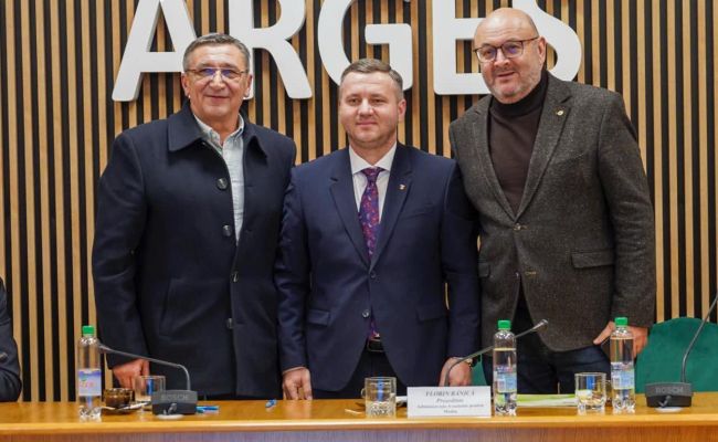 Noi investiții pentru dezvoltare în Argeș. Contractele au fost semnate!