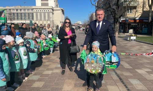 La Piteşti a fost organizat Marşul Micilor Ecologişti
