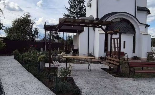 Racla cu moaștele Sfântului Nectarie va ajunge la Biserica „Sfântul Nicolae” din Racovița