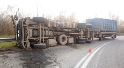 ACUM! Accident în Argeş! Un TIR s-a RĂSTURNAT!