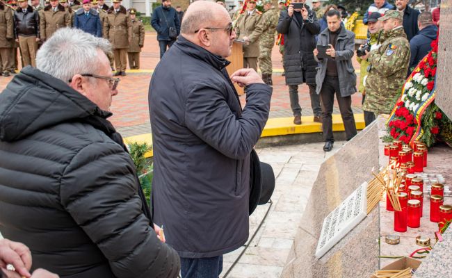 În Piteşti au fost marcaţi 34 de ani de la Revoluţie