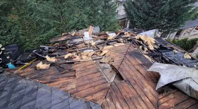 Azi-noapte, INCENDIU la o casă în Argeș