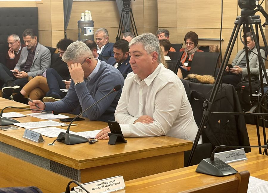 Dănuţ Dinu cere DEMISIA şefului Poliţiei Locale Piteşti