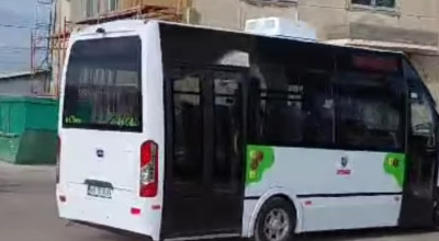 Primele cinci microbuze școlare  au ajuns în școli