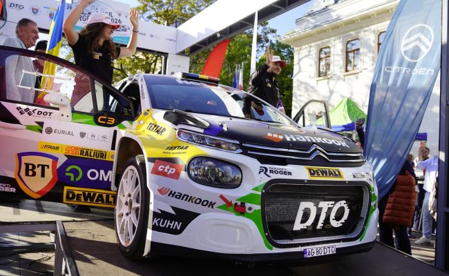 Start festiv pentru ediția a 29-a a Raliul Argeșului: sute de spectatori în centrul Pitești